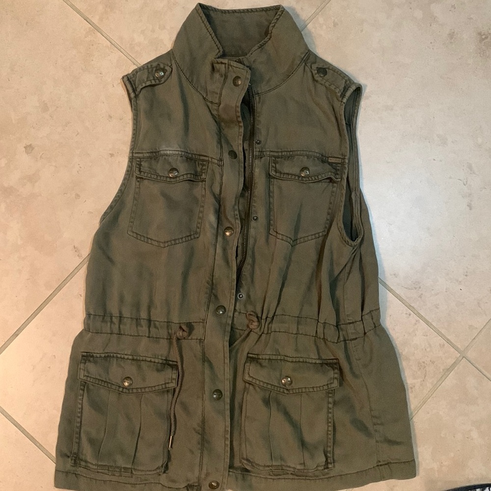 Max jeans long zip/snap khaki green Vest
